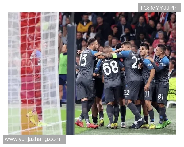 意甲激战佛罗伦萨迎战弗洛西诺尼争夺三分之战精彩纷呈